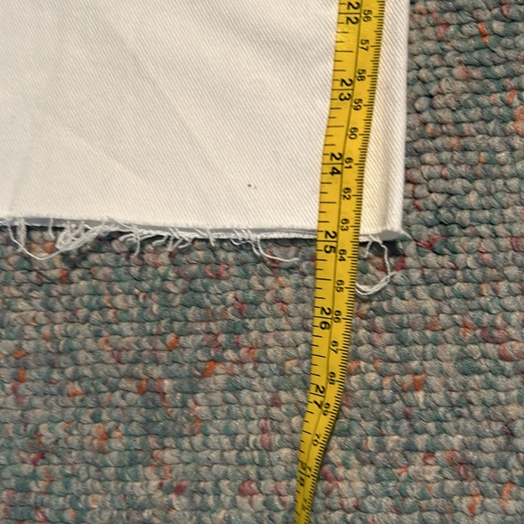 NWT ladies size 10/30 white High Rise Flare Crop Vintage Luxe Kensie Jeans - Picture 7 of 10